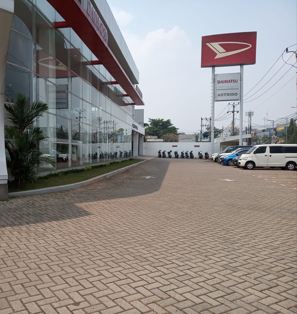 Astrido Daihatsu Serpong